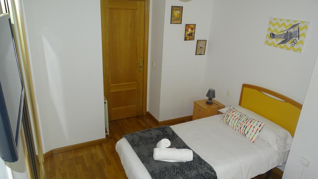 Hostal Lucus Луго Экстерьер фото