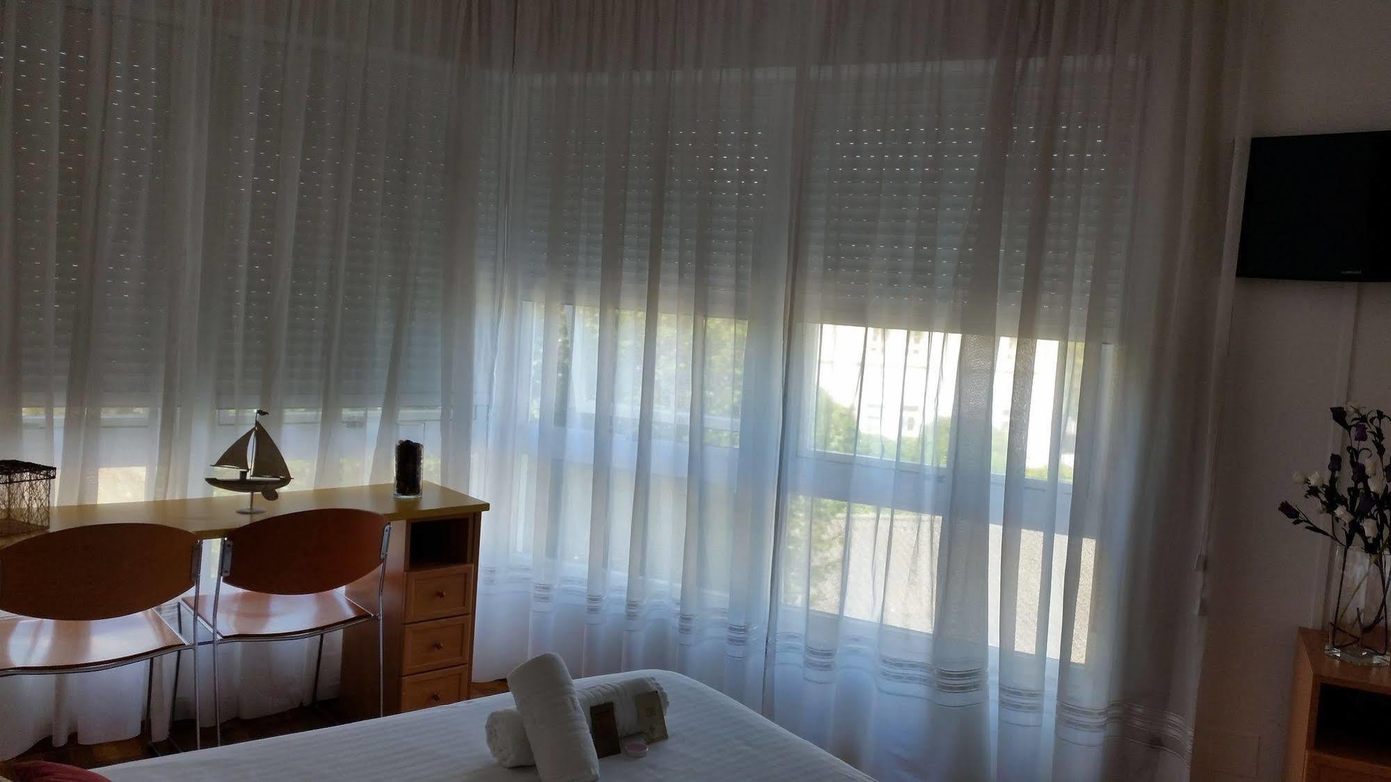 Hostal Lucus Луго Экстерьер фото