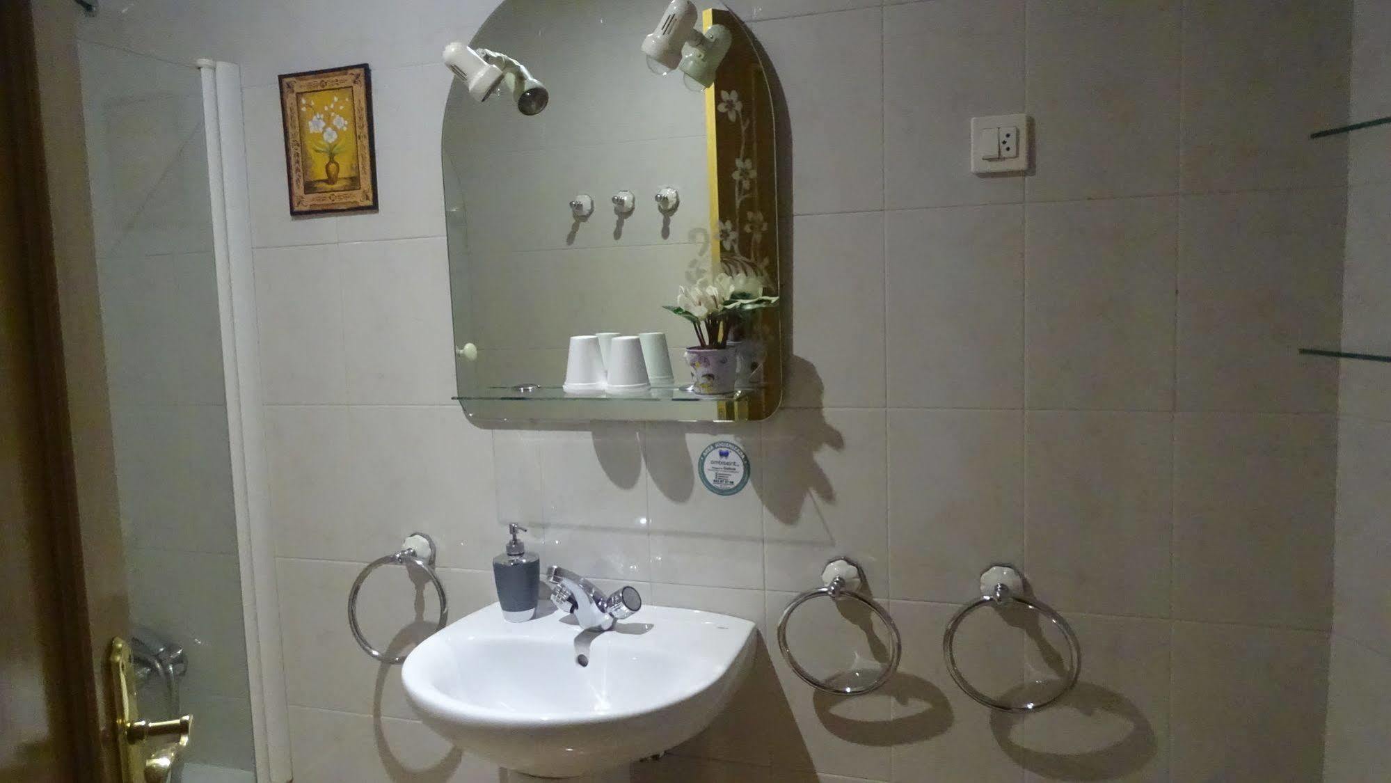 Hostal Lucus Луго Экстерьер фото