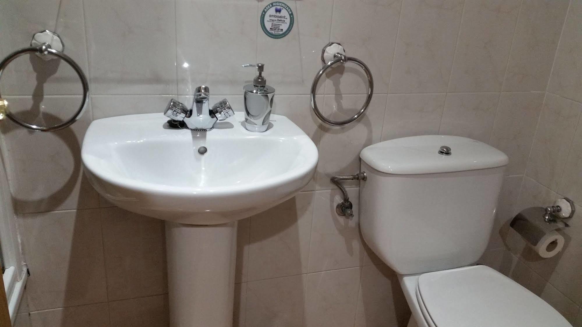 Hostal Lucus Луго Экстерьер фото
