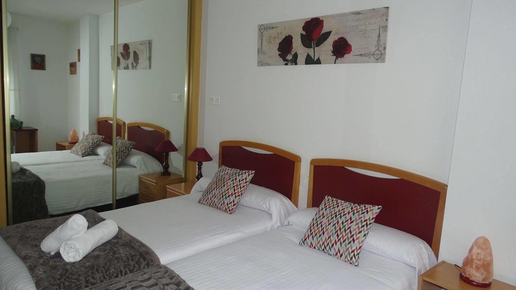 Hostal Lucus Луго Экстерьер фото