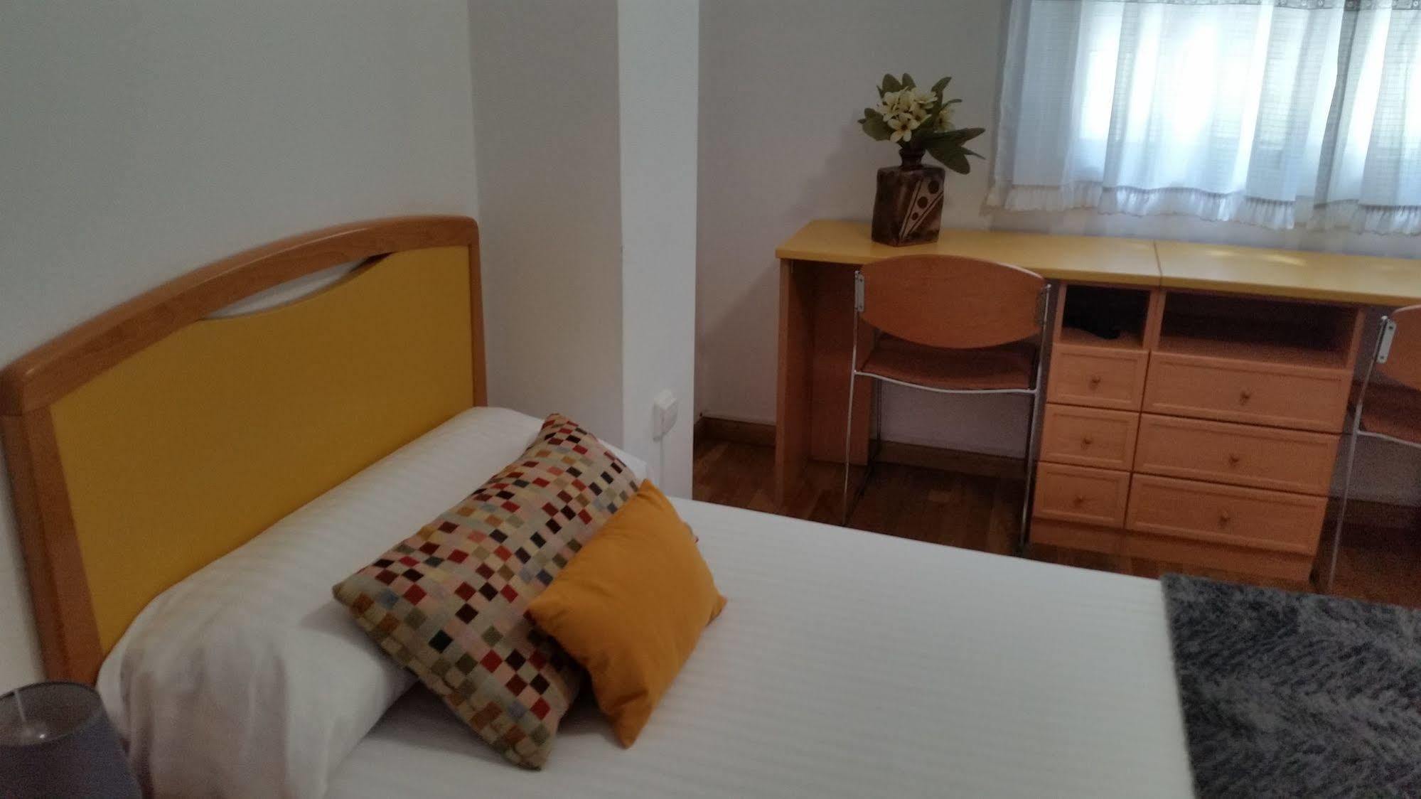Hostal Lucus Луго Экстерьер фото